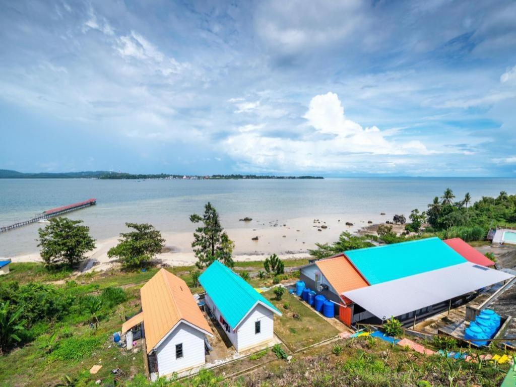 Dreamland Beach Holiday Kudat Exterior photo