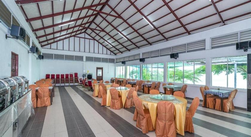 Dreamland Beach Holiday Kudat Exterior photo