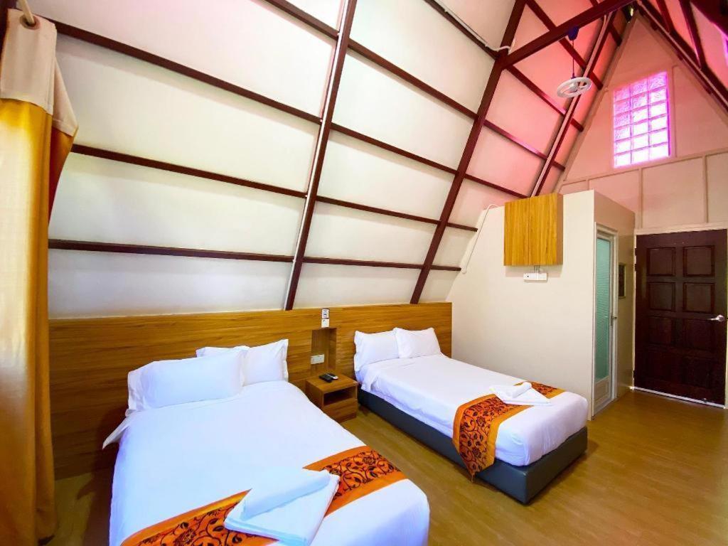 Dreamland Beach Holiday Kudat Exterior photo